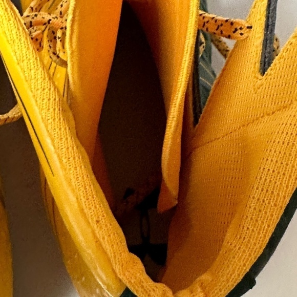 Under Armour Green Yellow Athletic Baseball Sports Training Workout Cleets - Picture 11 of 14